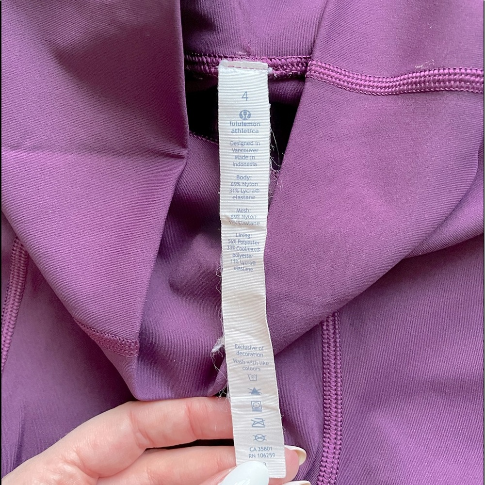Lululemon “Hot Like Agni” Darkest Magenta - Size 4 - Picture 6 of 8